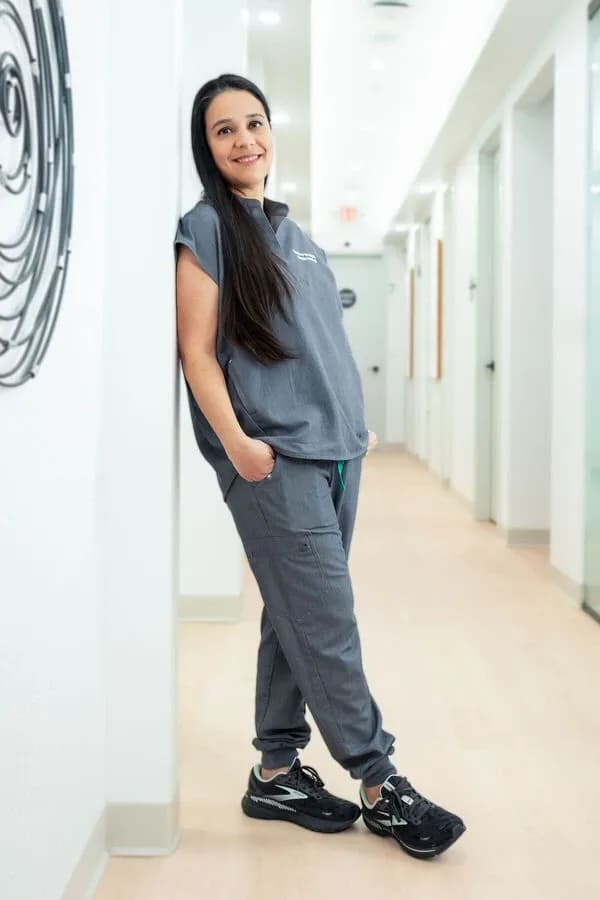 Dra. Contreras, DDS, dentista principal en Neola Dental